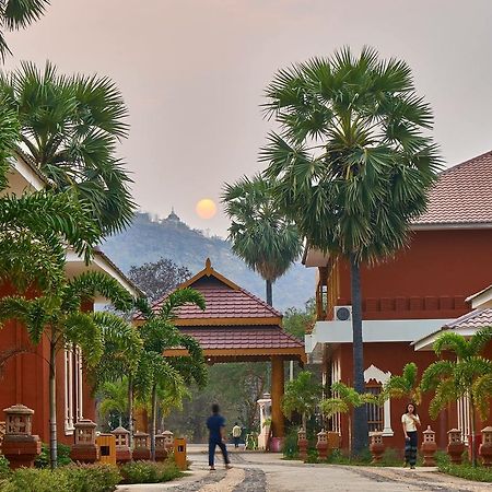 Westay @ Bagan Lotus Hotel Exterior photo