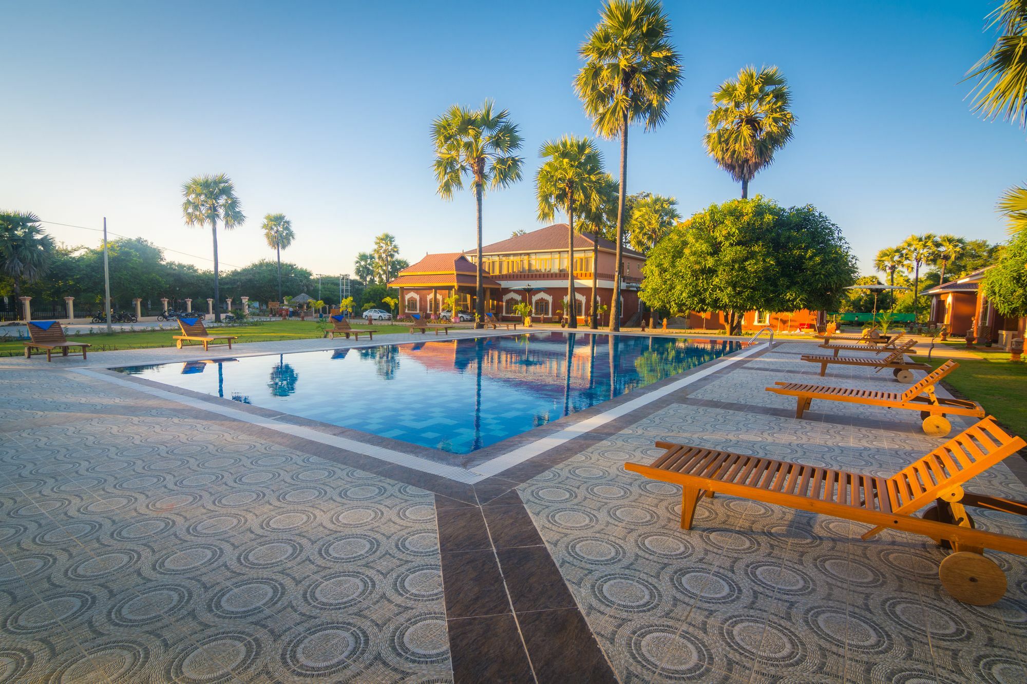 Westay @ Bagan Lotus Hotel Exterior photo