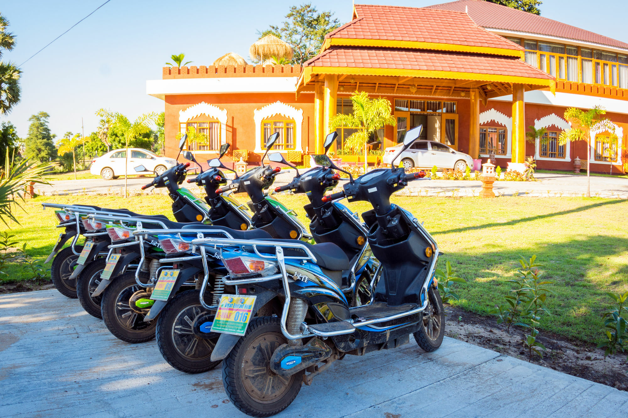 Westay @ Bagan Lotus Hotel Exterior photo
